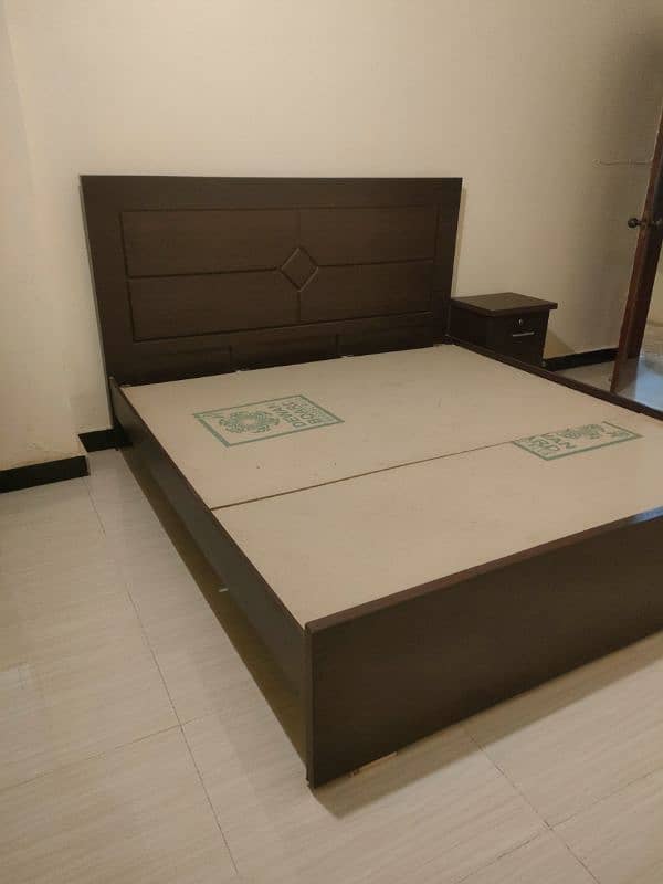 Slightly used king size bed for sale 0