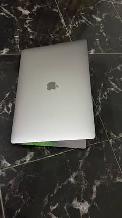 MacBook