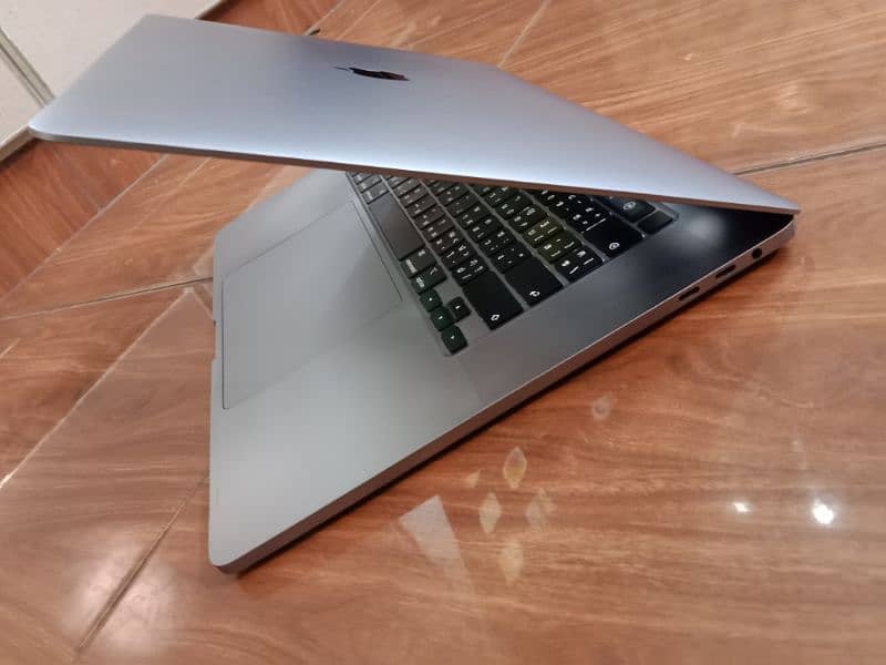 MacBook pro 2019_16"inch (16GB/512GB SSD) 2