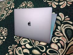 MacBook