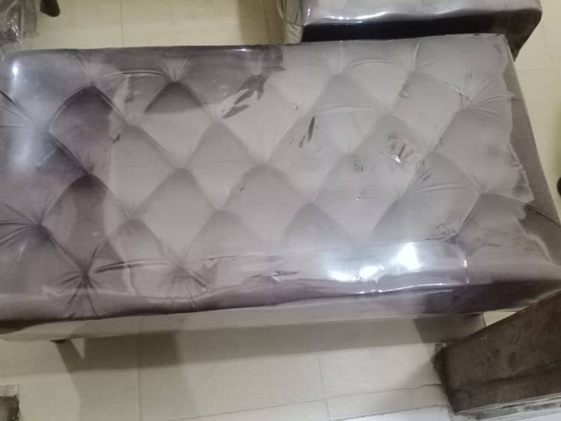 4 seater puffy sofa set velvet 2