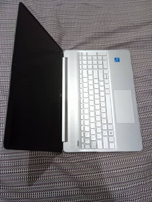 HP 15s FQ5010NE Core i3 12th Generation 4GB RAM 256GB SSD 1