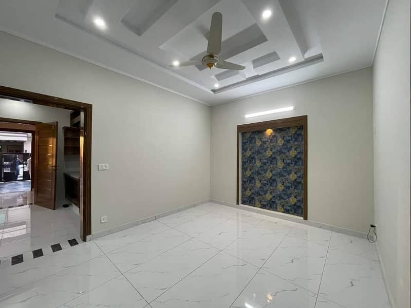 7 Marla Luxury Designer Brand New House in Abubakar Block Bahria Town Phase 8 Rawalpindi. 5