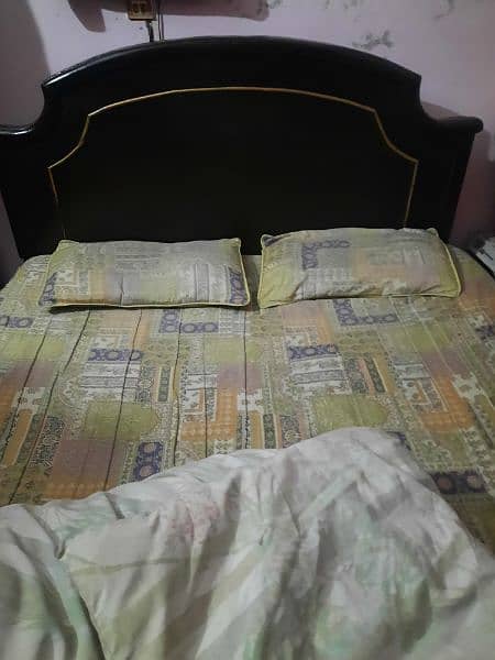 bed in good condition 0