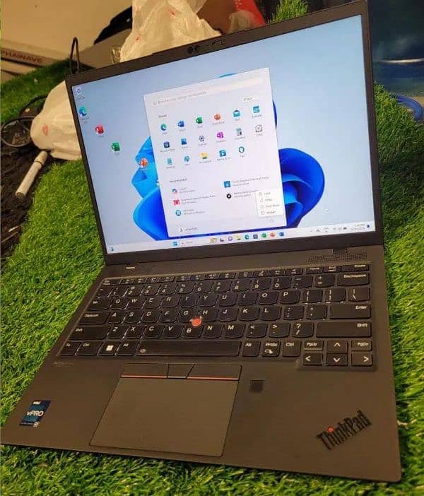 Lenovo Thinkpad X1 nano gen-1 / Intel Core i7-11th gen 6