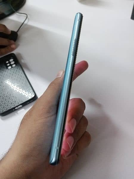 OnePlus 9r 4