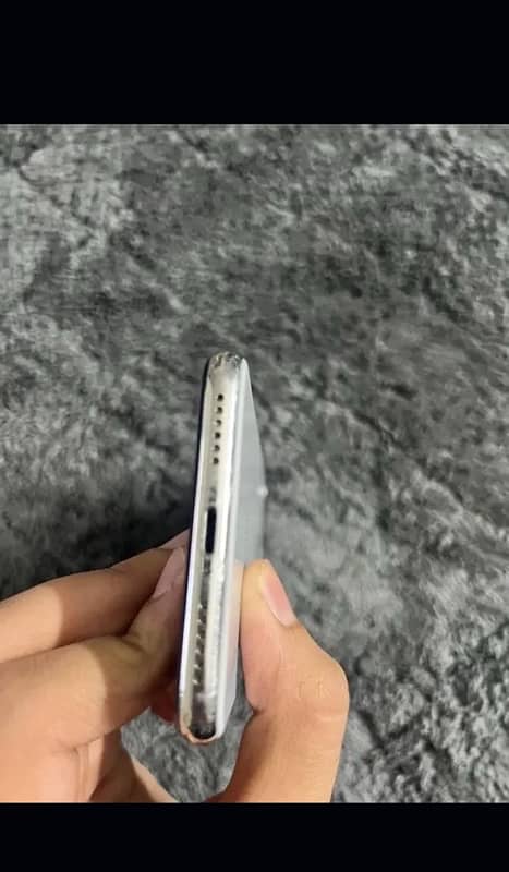 iPhone X - 256GB - PTA Approved - Water Packed 4