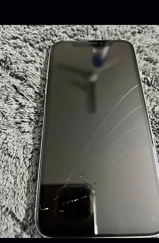 iPhone X - 256GB - PTA Approved - Water Packed 6