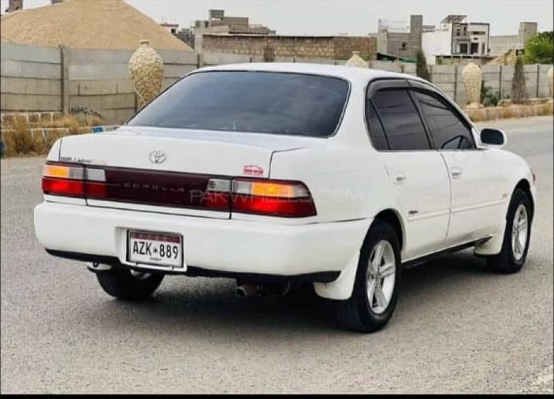 Toyota indus Corolla 1.6 SE limited  1994 4