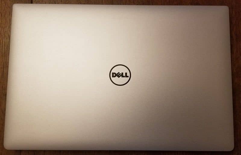 Dell  Precision 5520 / heavy duty slim fast workstation 4