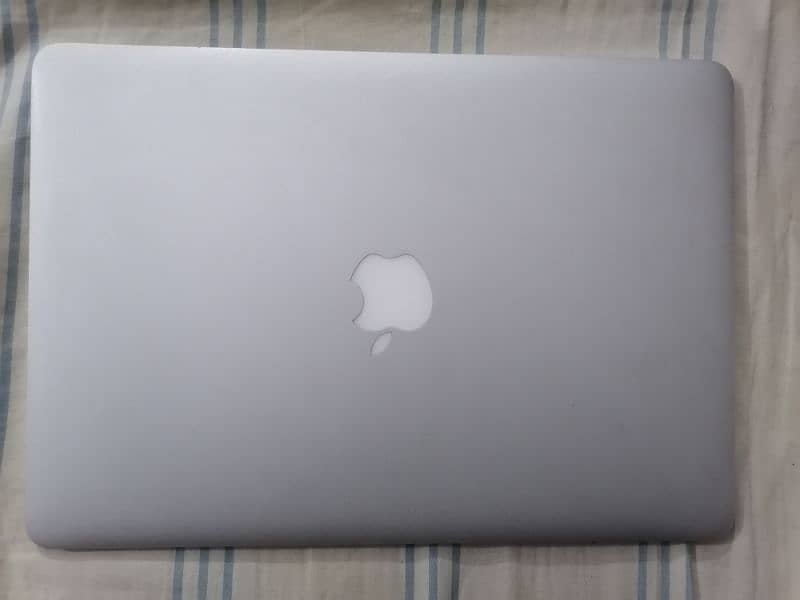 MacBook Air (13-inch, Mid 2013) 0