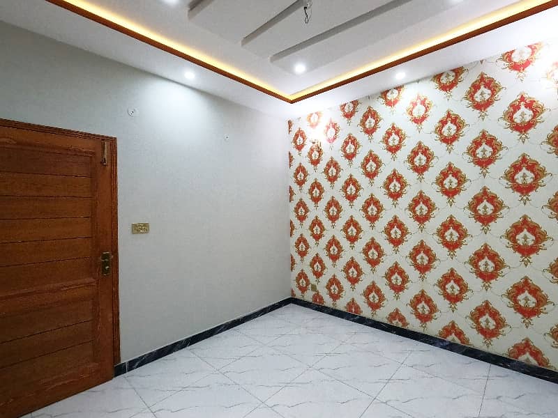 Near To Park Sale The Ideally Located House For An Incredible Price Of Pkr Rs. 13000000 16