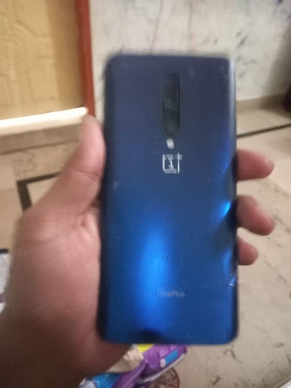 oneplus 7 Pro only back class damage front minor glass damage hy 9