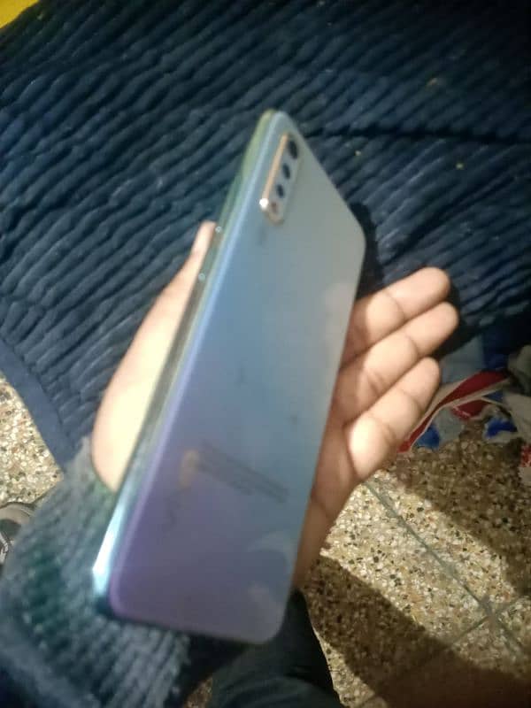 vivo s1 8/256 5