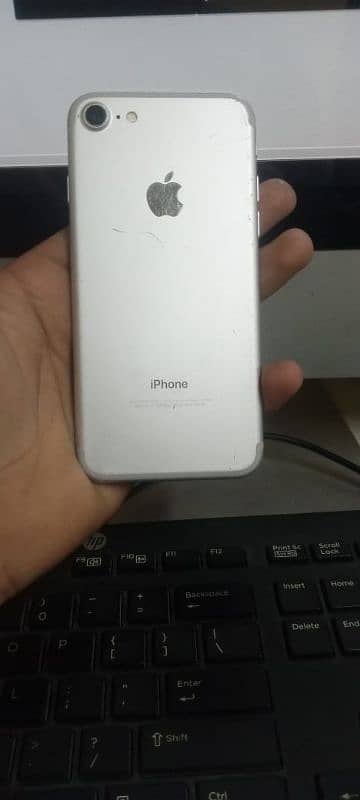 iphone 7 Non Pta 32 GB silver colour 5