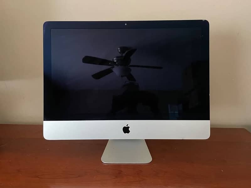 Apple iMac 21.5" Retina 2015 Core i5 Best Condition ! Deal In Macbook 0