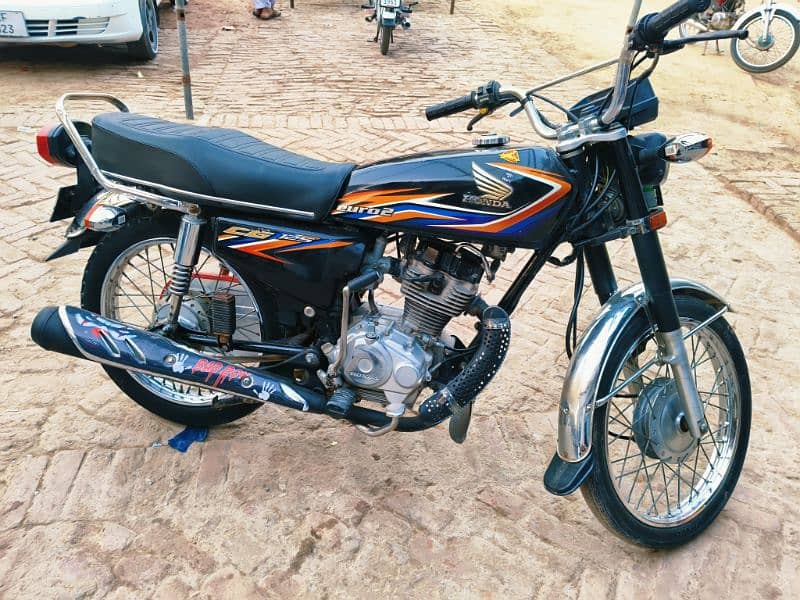 03255561104/=======Honda CG125 2018 6