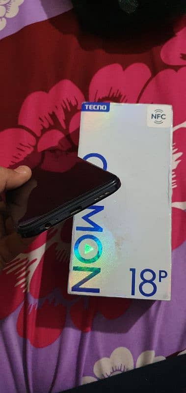 Tecno Camon 18P 6