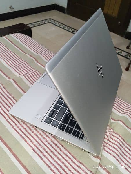 HP elitebook 840 G5 6