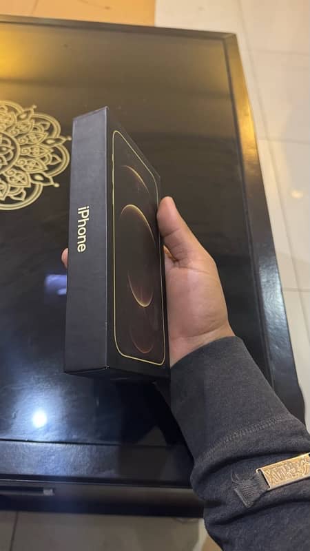 iphone 12 pro max gold 128gb PTA approved full box 3