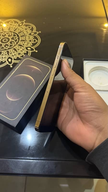 iphone 12 pro max gold 128gb PTA approved full box 7