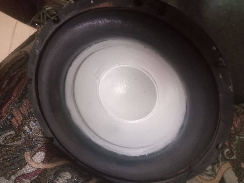 10" subwoofer deep Bass good condition good sound quality 0