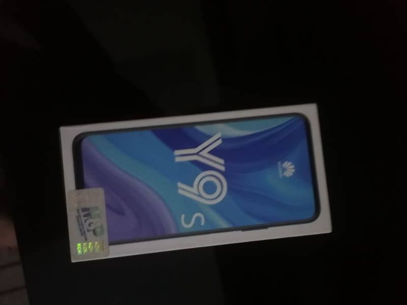 huawei y9s 6 128 gb  with caplete box k sth 4