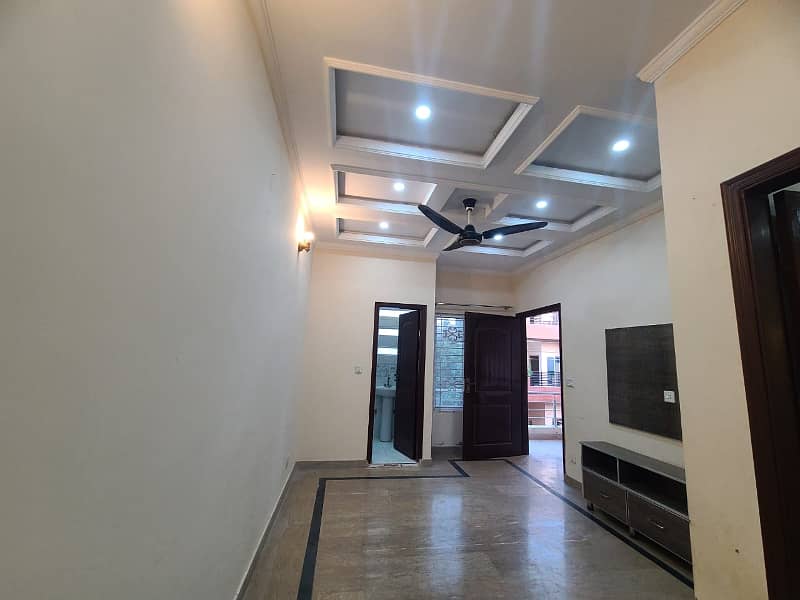 10 Marla Upper Portion Available For Rent 2