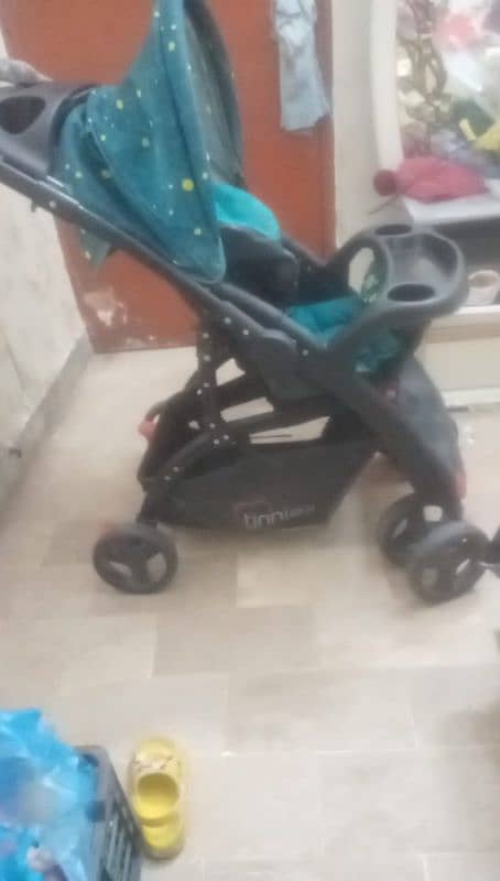 urgent sale new stroller brand (tinnies) 1