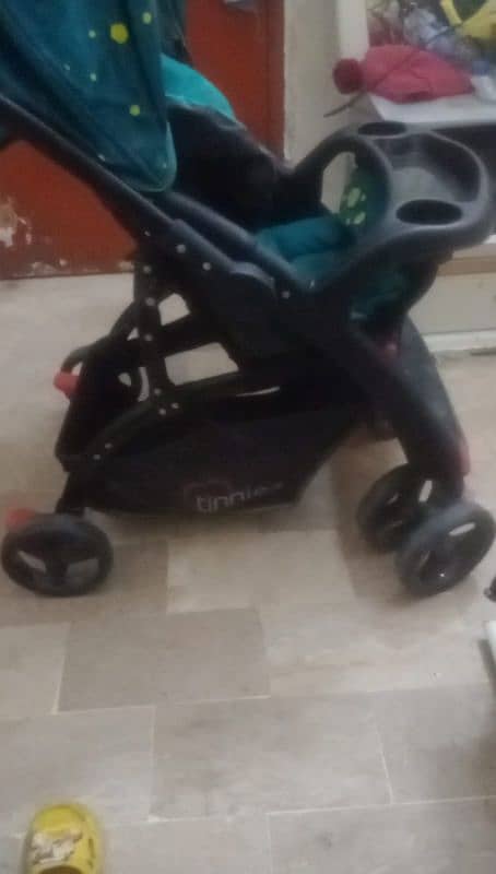 urgent sale new stroller brand (tinnies) 2