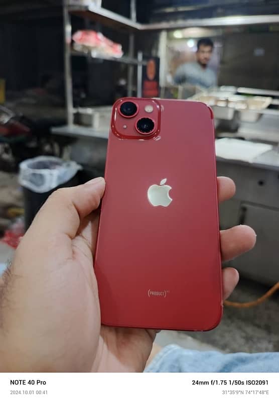 I PHONE 13 RED COLOUR 1