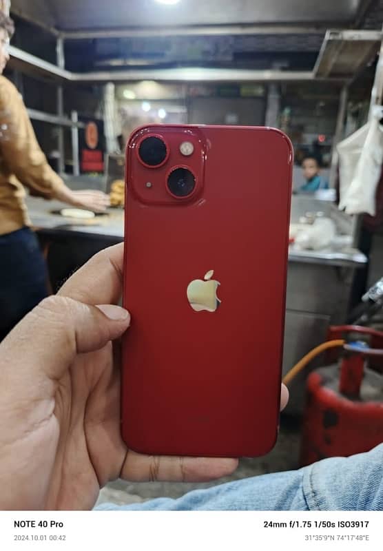 I PHONE 13 RED COLOUR 2