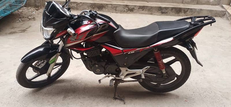 HONDA CBR 150 contact no 03424673819 6