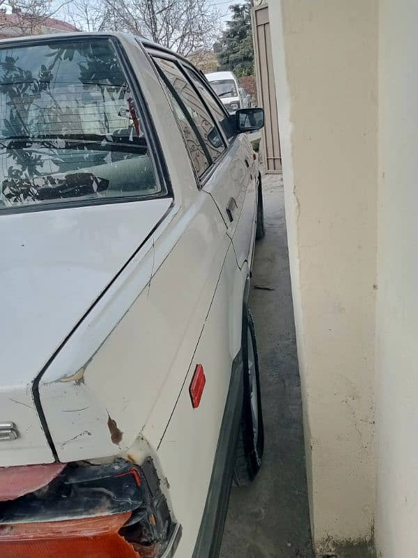 Nissan Sunny 1988 5