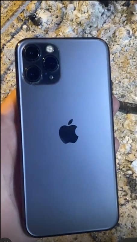 IPhone 11Pro PTA Approved 256GB Water pack 9/10 condition 4