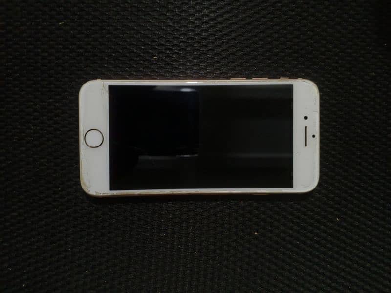 I phone 8       non PTA 1