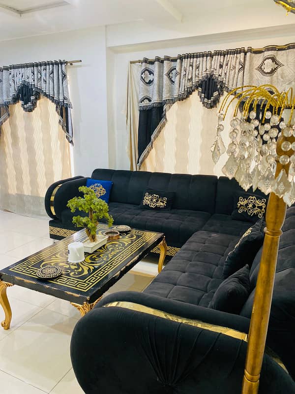 Furnish laxry apartment bahria town lahore par day weekly available for rent 16