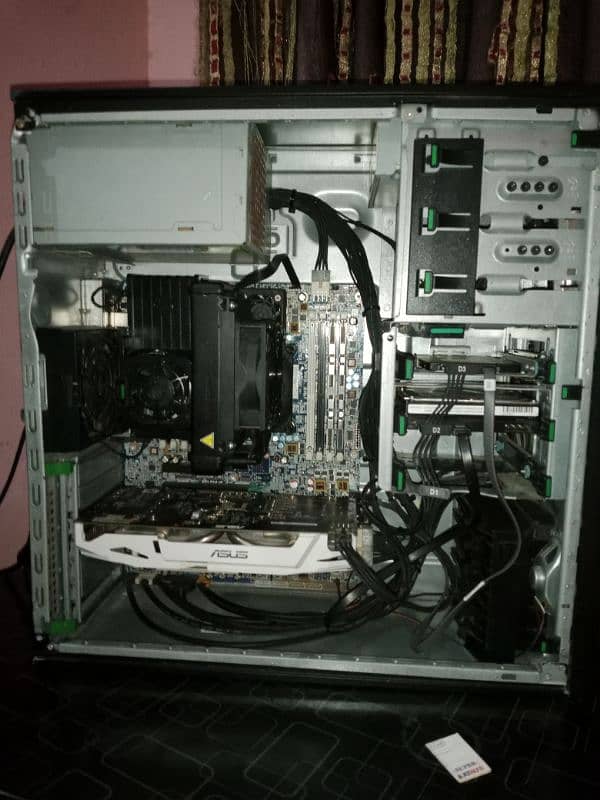 HP Z420 Workstation 1