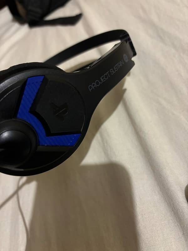 PS4 Official PlayStation headset 0