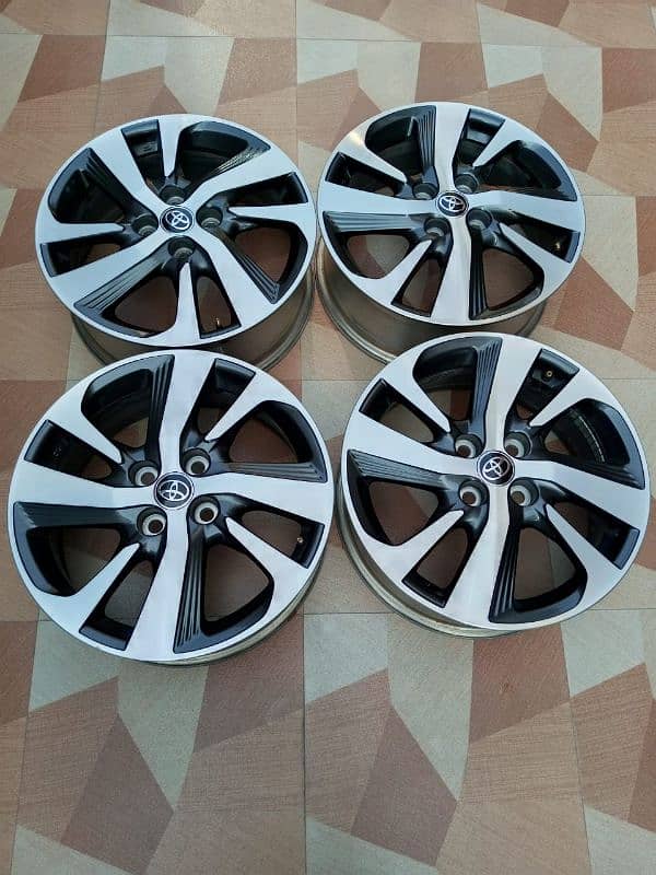 Toyota Aqua 16 inch 6 jj Rims 2