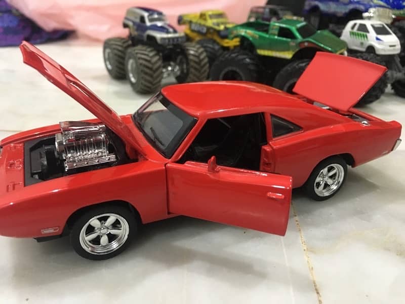 its 1970 dodge charger car metal body with lights and sound effects 2