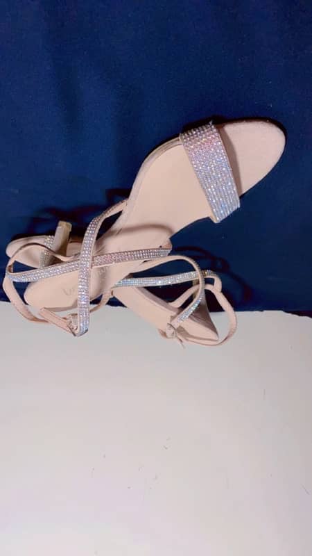 very pretty baby pink imported heels 3