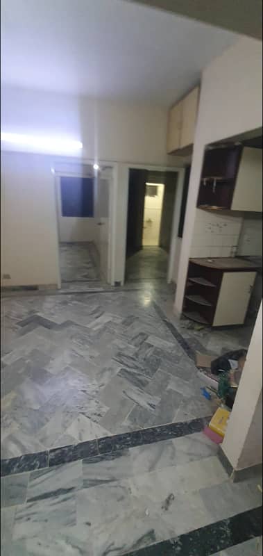 2 BED DD FLAT FOR RENT Hadi Market NAZIMABAD NO. 4 7