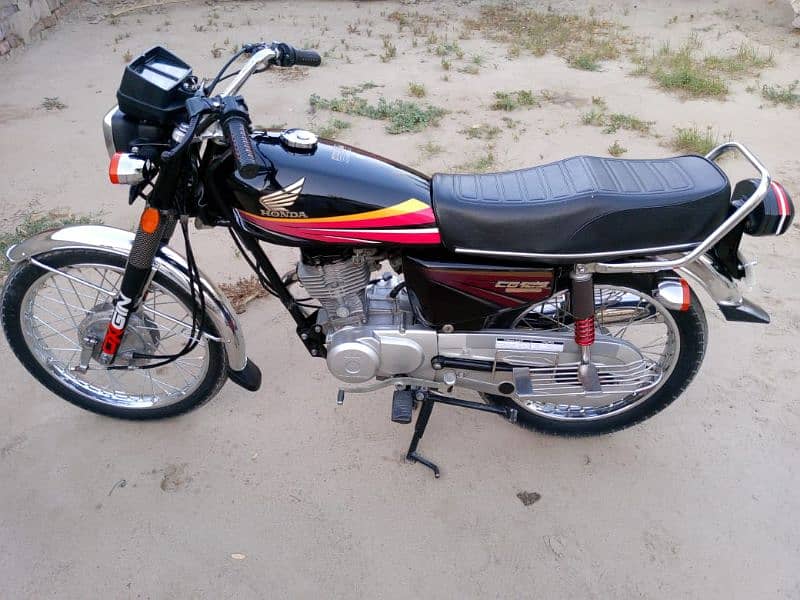 Honda 125 CG for sale 2011 model WhatsApp/03/26/75/76/955 0