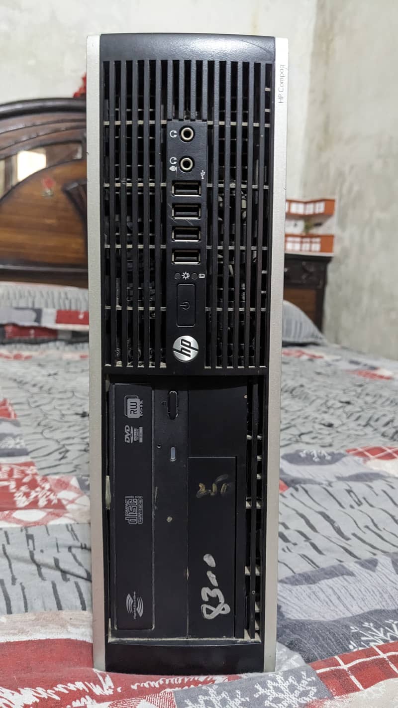 HP Compaq Elite 8300 SFF Desktop Core i5-3450-3.10 GHz | 0300 0820 786 9