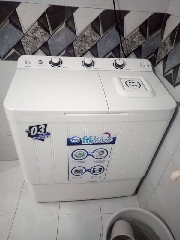 Pel washing machine Only 4 month used brand new condition 0