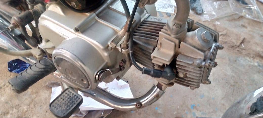 Honda CD 70 2017 model nice condition 9