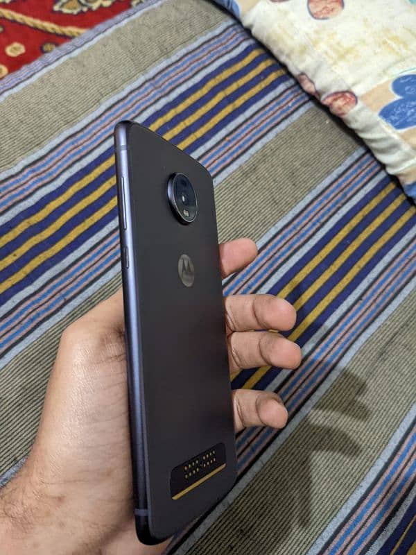 Moto z4 Approved 1