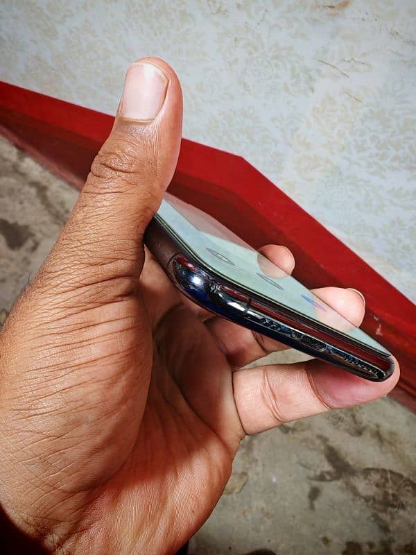 IPhone 11 Pro Pta Rs 85k iPhone xs max 256gb pta Rs 82k 2