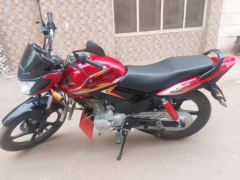 Honda CB125F  | 2024 model  |  3500 kms running 6